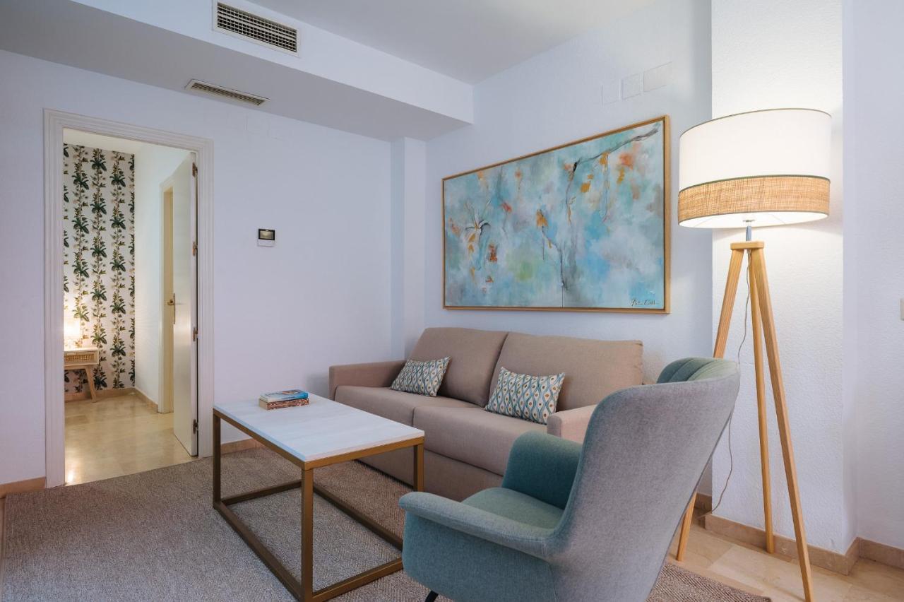 Lirio Suite Apartment - Private Parking Included Севиля Екстериор снимка